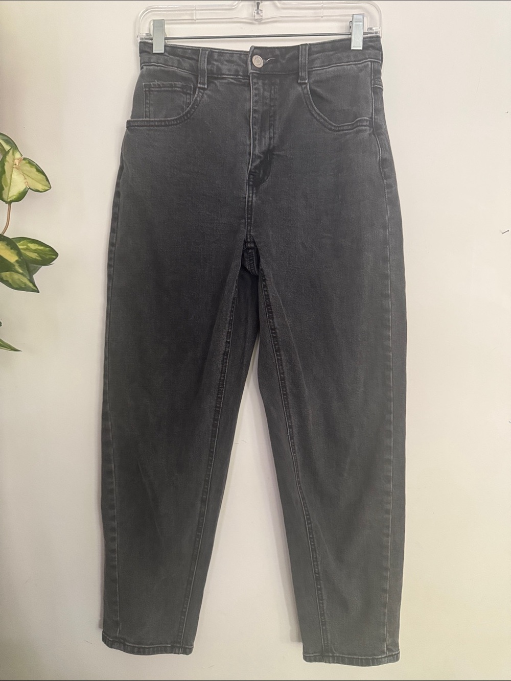 Frank & Oak Linda Balloon Fit Black Washed Jeans